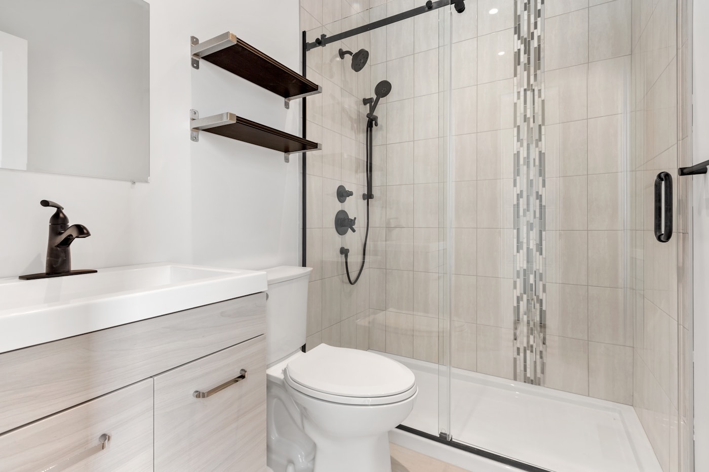 WC-Duş Birləşmiş Sistem (Shower Toilet)