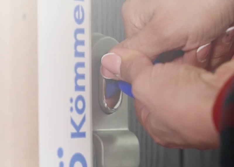 WinkHaus STV autoLock AV4D — автоматический многозапорный дверной замок